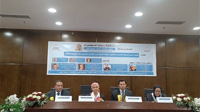 أشرف صبحي يناقش رسالة دكتوراه في جامعة حلوان