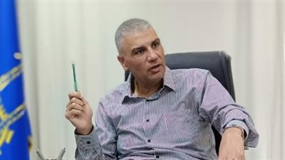 محافظ أسوان يعتمد ترقية أعضاء هيئة التعليم إلى الوظيفة الأعلى 