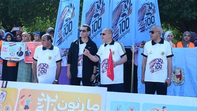 رئيس جامعة سوهاج يطلق ماراثون بداية الرياضي
