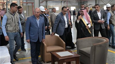 مدبولي: الدولة تولي اهتمامًا كبيرًا للنهوض بقطاع الصناعة وزيادة الصادرات