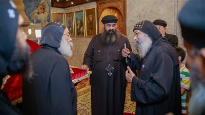 الأنبا رافائيل يشارك في الاحتفال السنوي لمركز الدراسات الكنسية بقويسنا