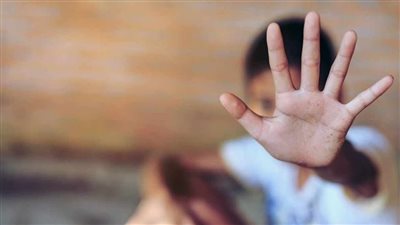 تصوير عامل عاريًا وإجباره على توقيع إيصالات أمانة فى مدينة بدر