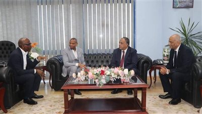 رئيس الهيئة العامة للبترول يشهد توقيع عقد لشركة ايبروم بنيجيريا