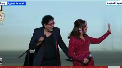 محمد منير وأنغام يتألقان بأغنية 