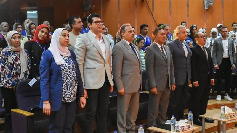 المحافظ ونائب سفيرأندونيسيا