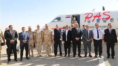 محافظ الوادي الجديد يستقبل مدير جمعية المحاربين القدماء لتكريم أسر الشهداء 