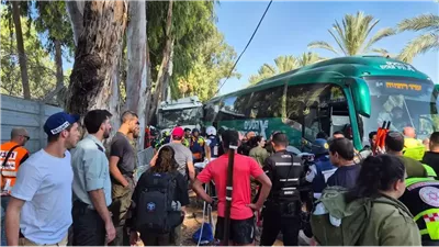 تفاصيل حادث الدهس بتل أبيب.. سائق شاحنة يصطدم بمحطة حافلات.. مصرع وإصابة 55 شخصًا غالبيتهم من الجنود.. الشرطة الإسرائيلية تعلن تصفية منفذ الهجوم 