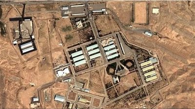 باحثان: صور أقمار صناعية تكشف قصف إسرائيل لمنشآت خلط وقود صواريخ في إيران