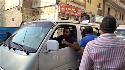 حملة مكبرة على سيارات التاكسي والسيرفيس بمدينة الفيوم