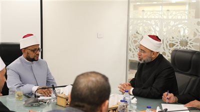 أمين «البحوث الإسلامية» يتابع مع مسئولي شئون المناطق تنفيذ الاستراتيجية الدَّعوية للأزهر