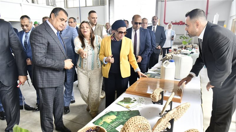 وزيرا البيئة والانتاج