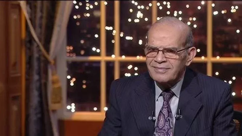 الدكتور أحمد يوسف،
