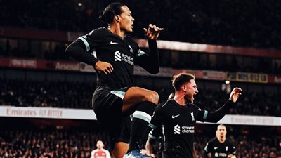 الدوري الإنجليزي، أرسنال يتقدم على ليفربول 2-1 في شوط أول مثير (صور وفيديو)