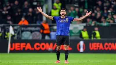 طلعها من على خط المرمى، لقطة بطولية لـ محمد عبد المنعم تجعله حديث الدوري الفرنسي (صور)