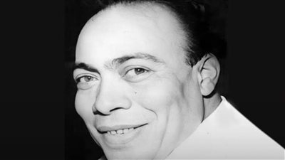 مأمون الشناوي.. نوادر شاعر الرومانسية.. كتب 427 أغنية لمشاهير المطربين في عصره.. وبنت الجيران وراء تحوله إلى الكتابة بالعامية