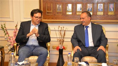 محافظ أسيوط يبحث مع وزير الثقافة تكثيف الفعاليات الإبداعية