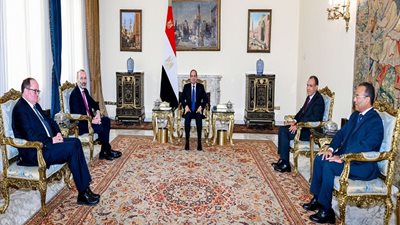 السيسي يستقبل رئيس مجموعة «حزب الشعب الأوروبي».. ويؤكد ضرورة تضافر جميع جهود الأطراف الدولية لوقف إطلاق النار بغزة ولبنان.. ويشدد على إنهاء الاعتداءات في الضفة الغربية وإنفاذ المساعدات الإغاثية
