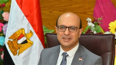 رئيس جامعة أسيوط يُصدر ثلاثة قرارات جديدة بمعهد علوم المواد والنانو تكنولوجي