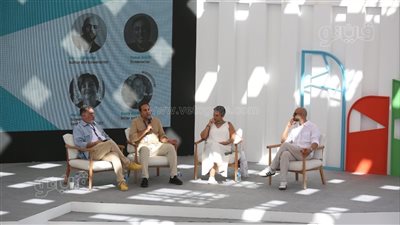 نعوم وحبيب ومراد يناقشون 