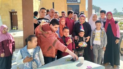 متحف تل بسطا بالشرقية ينظم يوما ترفيهيا لـ20 طالبا من التربية الفكرية