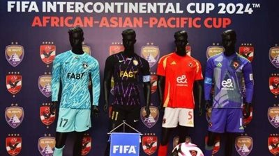 كأس إنتركونتيننتال، الأهلي يرتدي زيه التقليدي أمام العين 