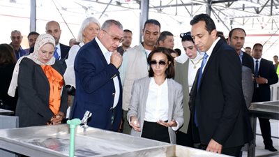 محافظ البحيرة تفتتح مشروعات تنموية لتطوير البنية التحتية بإدكو