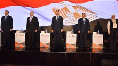 التموين توقع عقود إنشاء 3 مشروعات ومراكز تجارية جديدة بالشرقية وبني سويف.. إقامة أنشطة متنوعة وأسواق جملة.. توفير خدمات حكومية وأندية اجتماعية.. واستثمارات تصل لـ 4.8 مليار جنيه 