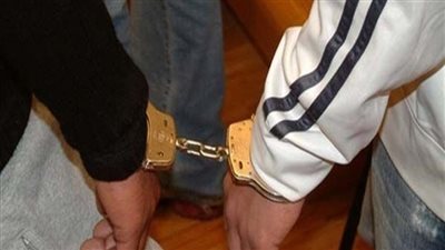 القبض علي شقيقين بتهمة قتل صاحب محل في الجيزة