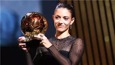 الإسبانية أيتانا بونماتي تحرز الكرة الذهبية لأفضل لاعبة في العالم 2024