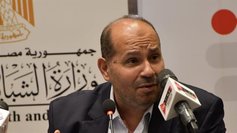 ياسر إدريس رئيس اللجنة