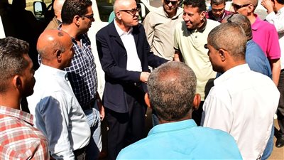 محافظ الأقصر: حلول عاجلة لرشح المياه داخل مبنى قصر ثقافة العوامية