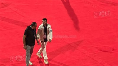 كريم فؤاد يدعم الأهلي أمام العين الإماراتي (فديو)