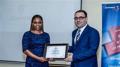 مصر للطيران تنظم ورشة عمل للتعريف بخدماتها وتكرم أفضل وكلاء السفر في نيجيريا