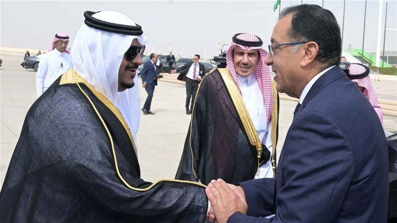 رئيس الوزراء يصل