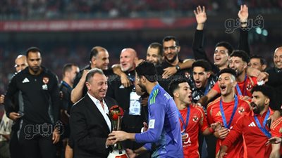 الشحات: جماهير الأهلي كلمة السر في الفوز بالبطولات