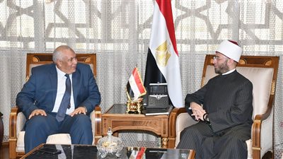 وزير الأوقاف يبحث مع محافظ الوادي الجديد التعاون المشترك في الدعوة