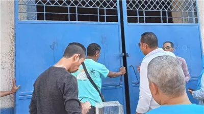 تسبب إزعاج، غلق 13 ورشة حرفية بحي أول مدينة الإسماعيلية (صور)