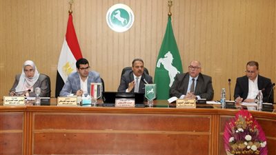 محافظ الشرقية يترأس اجتماع المجلس التنفيذي 