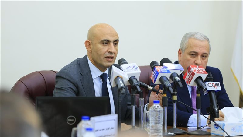 محمد عبد اللطيف وزير