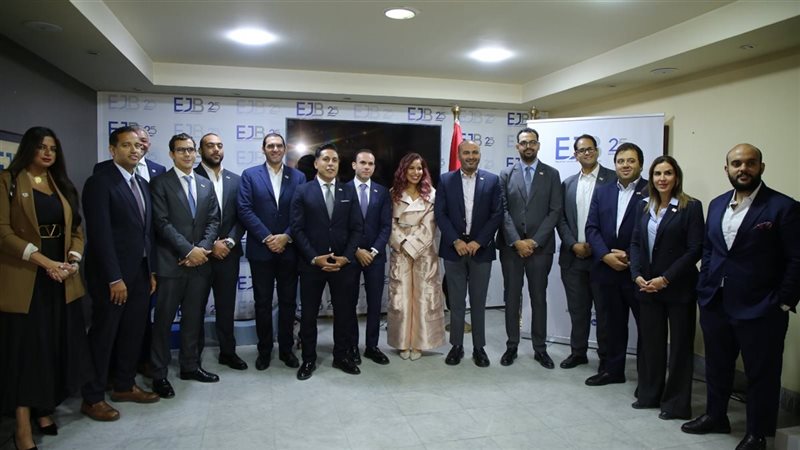  اثناء المؤتمر الصحفى