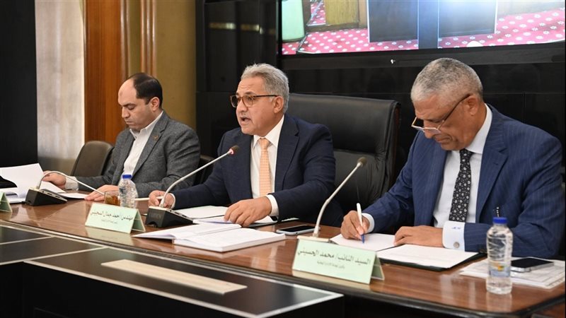 لجنة الإدارة المحلية