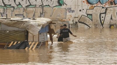 ارتفاع عدد ضحايا فيضانات فالنسيا الإسبانية إلى 62 قتيلا