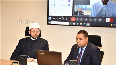 بدء الاختبارات التمهيدية المؤهلة للتصفيات النهائية بالمسابقة العالمية للقرآن الكريم (صور)