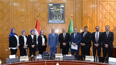 محافظ الإسماعيلية يكرم الفائزين في المبادرة الوطنية للمشروعات الخضراء الذكية (صور)