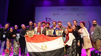 فريق جامعة عين شمس للمسرح يحصد ثلاث جوائز في مهرجان طنجة الدولي للمسرح