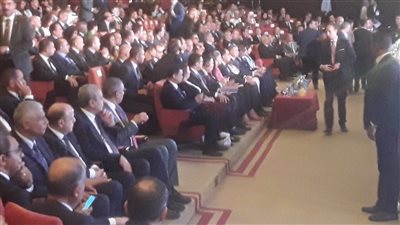 رئيس الوزراء: الدولة تؤمن بدور الشباب في تقديم الحلول لتحديات التنمية 