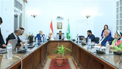 محافظ الجيزة يتابع الموقف التنفيذي لمشروعات حياة كريمة