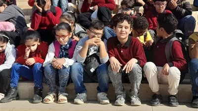 محافظة الشرقية تنظم ندوة توعوية ورحلة تثقيفية لطلاب مدرسة النور للمكفوفين 