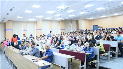 ندوة بجامعة طيبة التكنولوجية بالأقصر عن برامج التبادل الثقافي (صور)