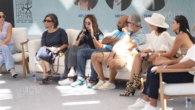 مخرجة «الفستان الأبيض»: اللي اتصور من الفيلم هي النسخة الـ16.. وحبيت أنقل تجربة البنات بالمدينة